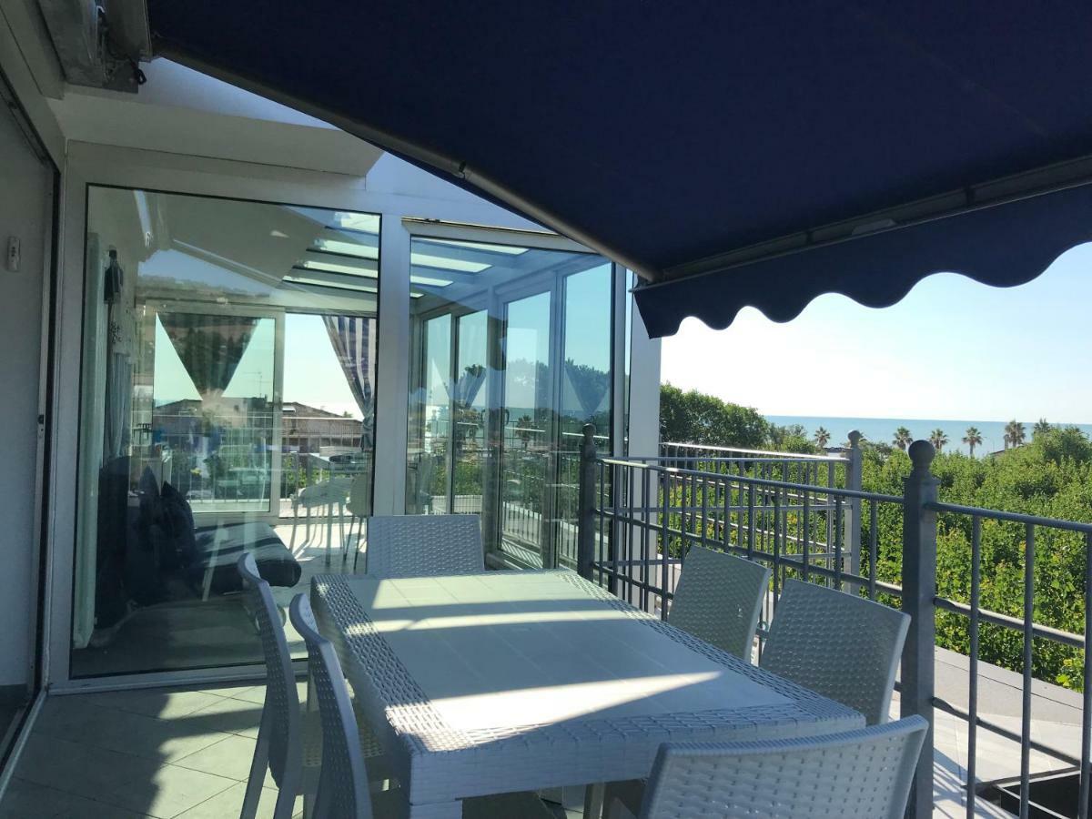 Appartamento Attico Sul Mare Fermo Esterno foto